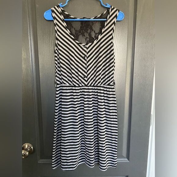 Black and White Striped Dress with Lace Detail - Picture 1 of 3